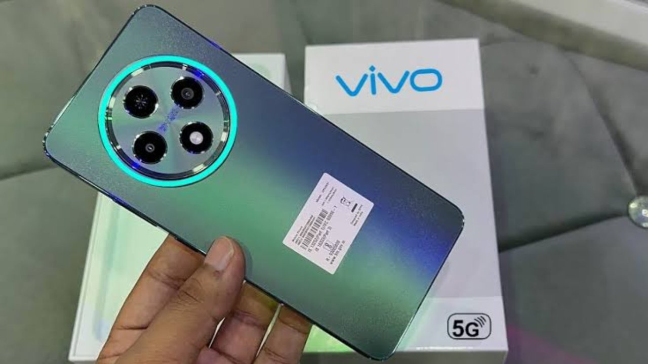 VIVO Ring Camera Small Smartphone